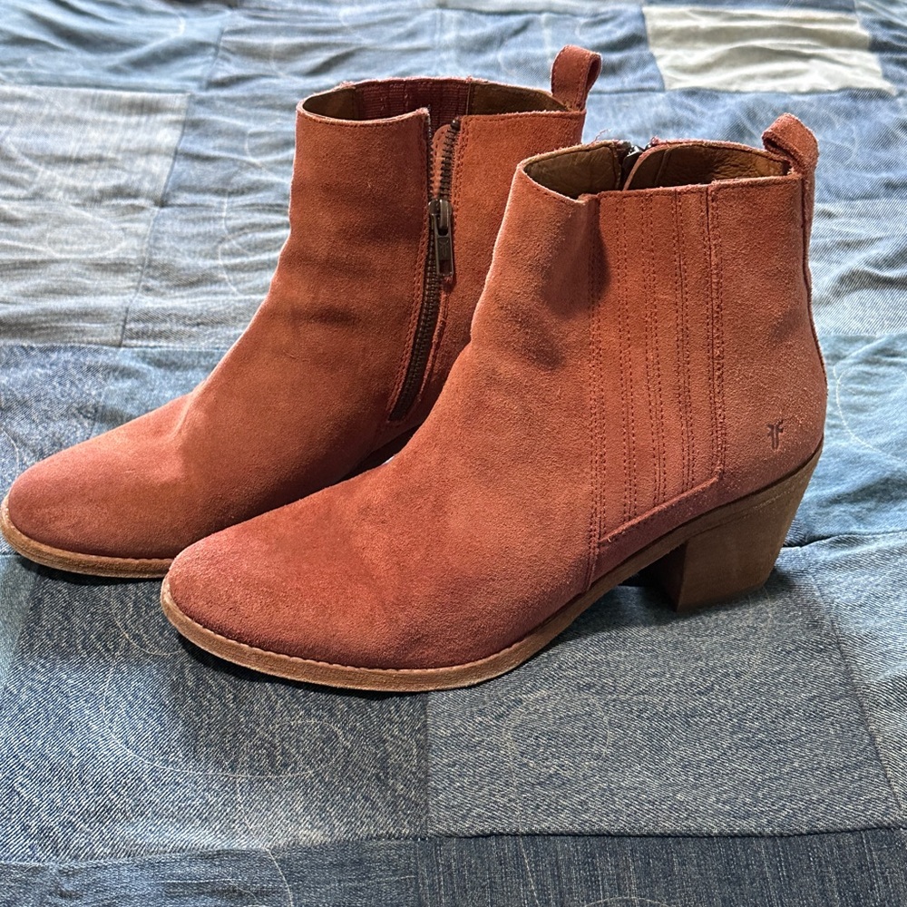 Frye Alton Chelsea Rosewood Rust Suede ankle boot booties 10